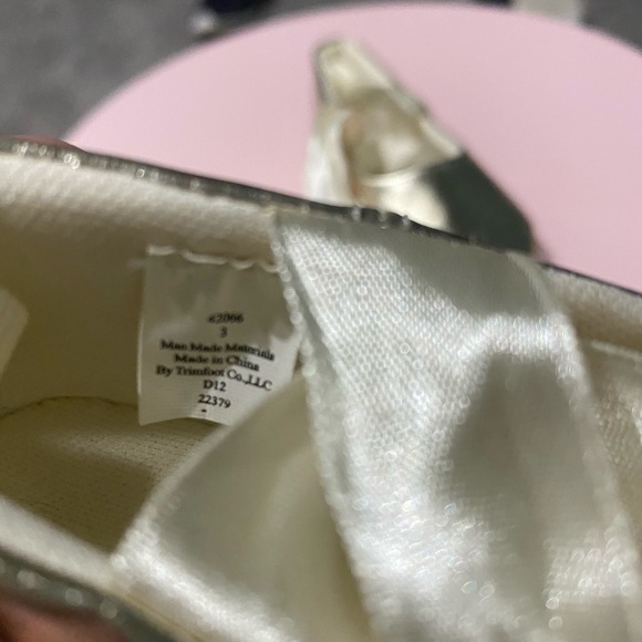 Baby Girl Lace up Slippers - Picture 2 of 3